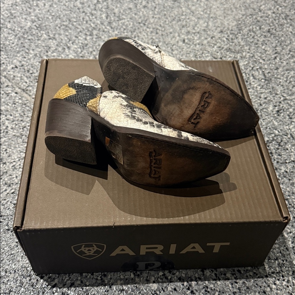 Ariat Jolene Ankle Boots View 6